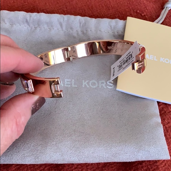 MICHAEL KORS Rose Gold Cuff with Bling! - Picture 4 of 5